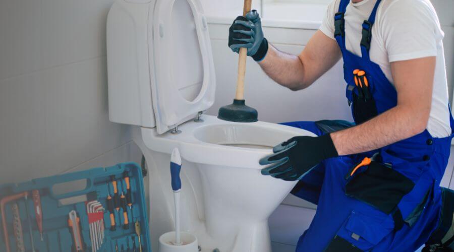 Local expert plumbing services in Dayhoit, KY